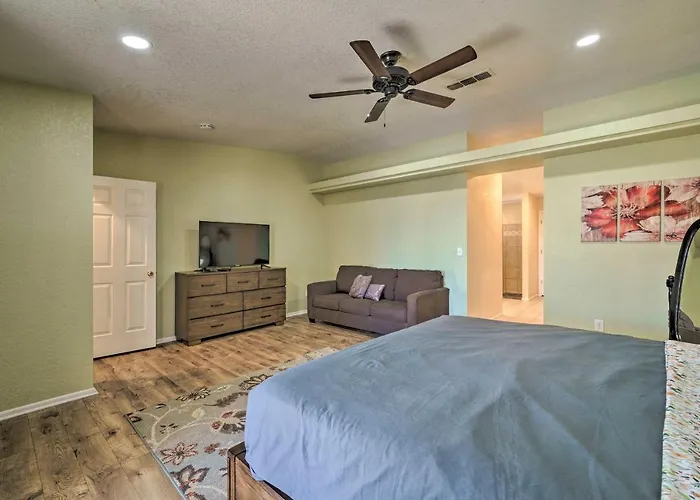 Family-friendly Havasu Getaway With Deck And Pool Holiday home Lake Havasu City