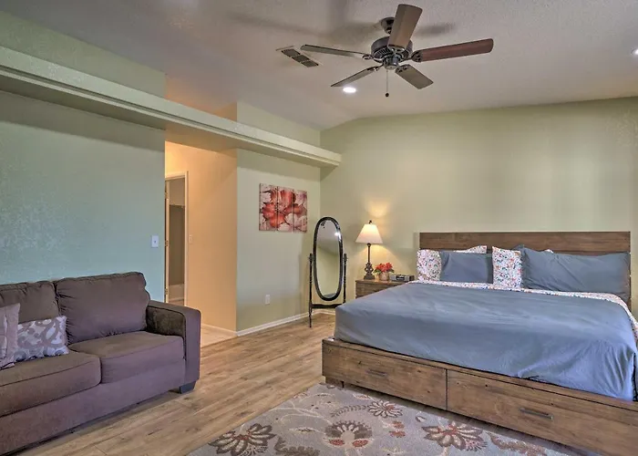 Family-friendly Havasu Getaway With Deck And Pool * Lake Havasu City